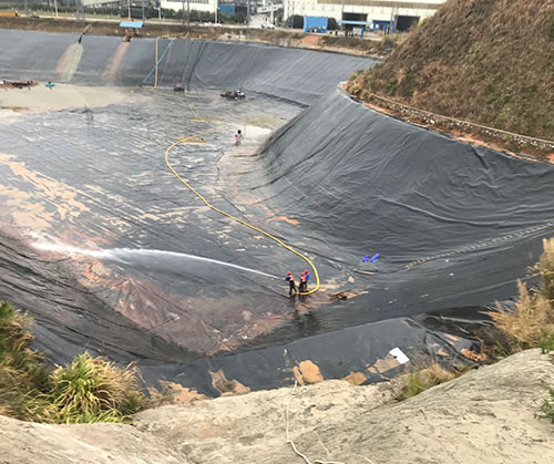 资中废水池清理